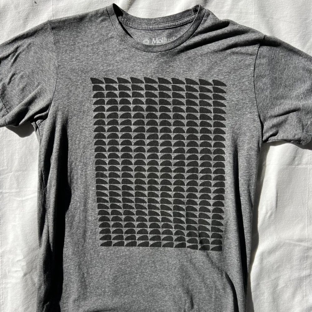 Mollusk Surf Shop  Heather Grey Graphic Tee Mens M